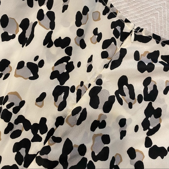 bebe leopard print romper - Picture 7 of 8